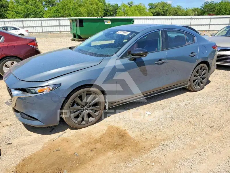 2024 Mazda 3 photo