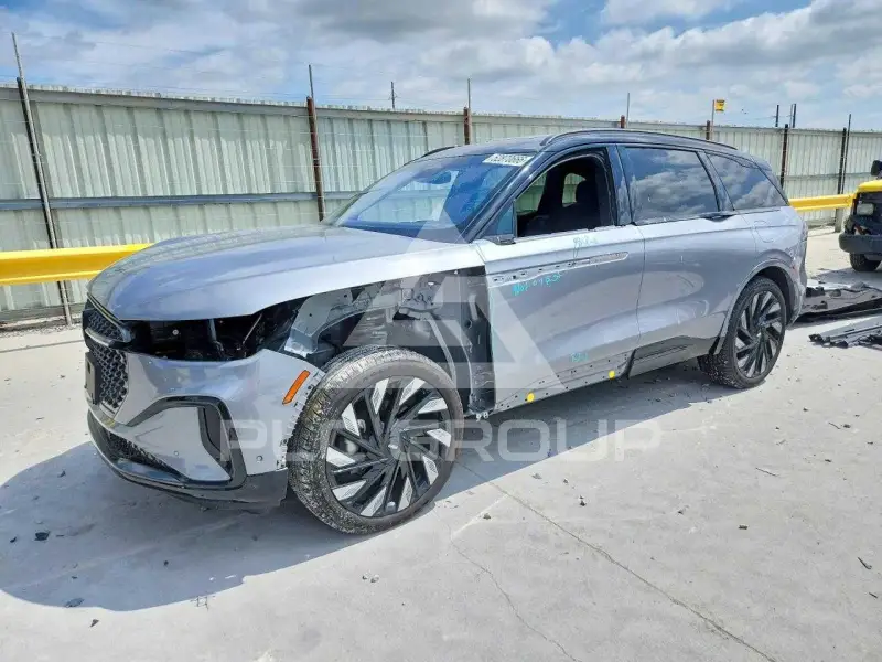 2024 Lincoln NAUTILUS фото