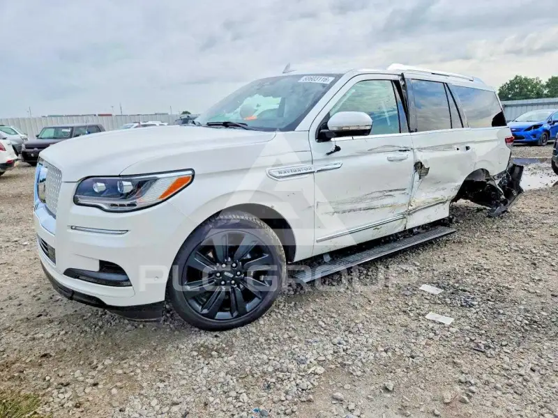2024 Lincoln NAVIGATOR photo