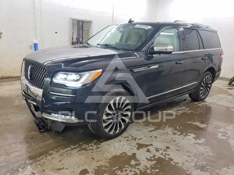2024 Lincoln NAVIGATOR photo