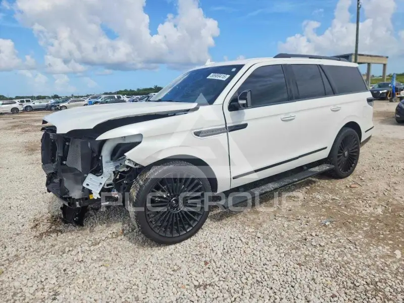 2024 Lincoln NAVIGATOR фото