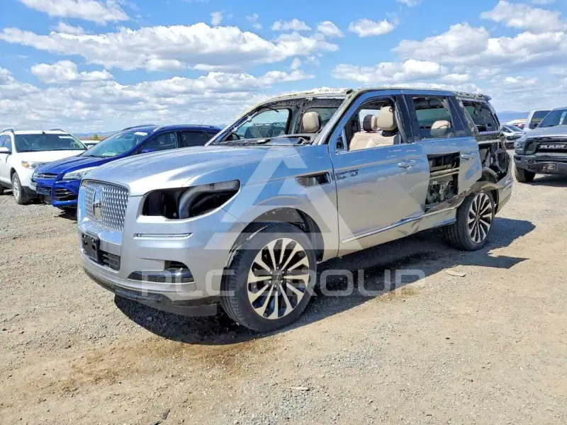 2024 Lincoln NAVIGATOR фото
