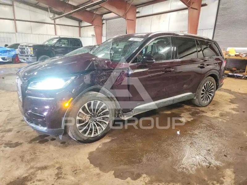 2024 Lincoln AVIATOR photo