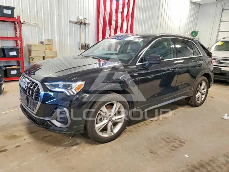 2024 Audi Q3 photo