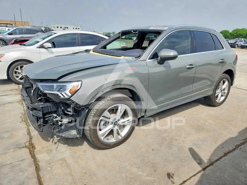 2024 Audi Q3 фото