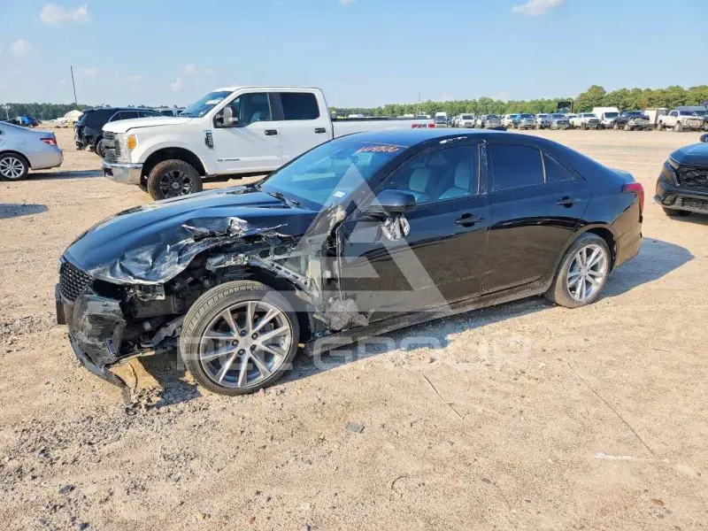 2024 Cadillac CT4 photo