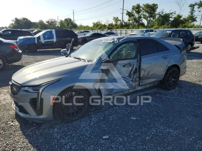 2024 Cadillac CT4 фото