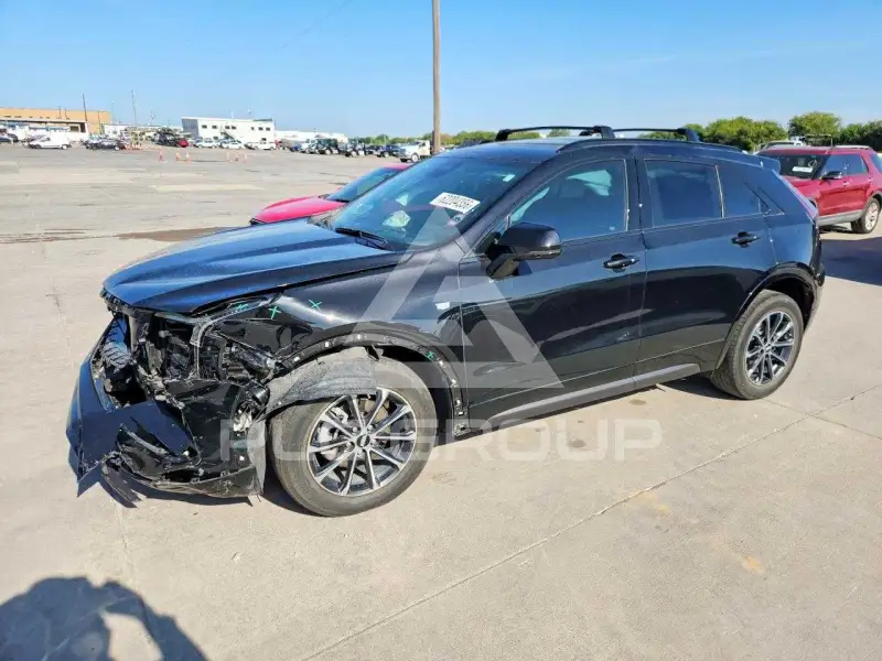 2024 Cadillac XT4 фото