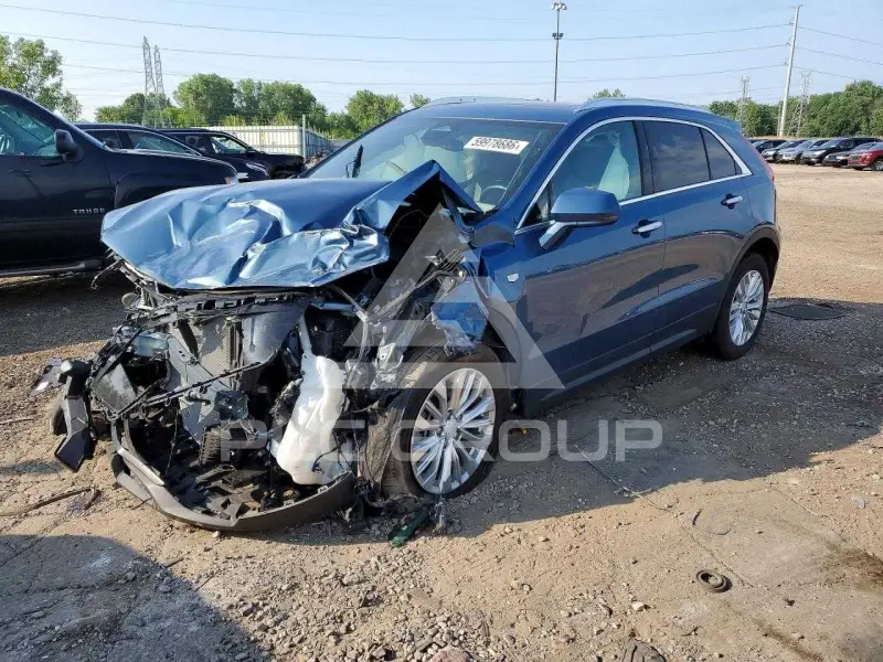 2024 Cadillac XT4 фото
