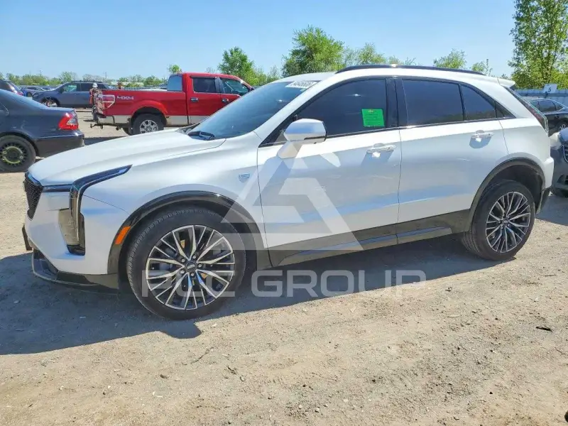 2024 Cadillac XT4 photo