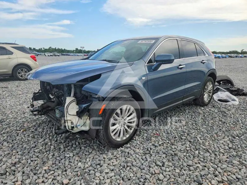 2024 Cadillac XT4 фото