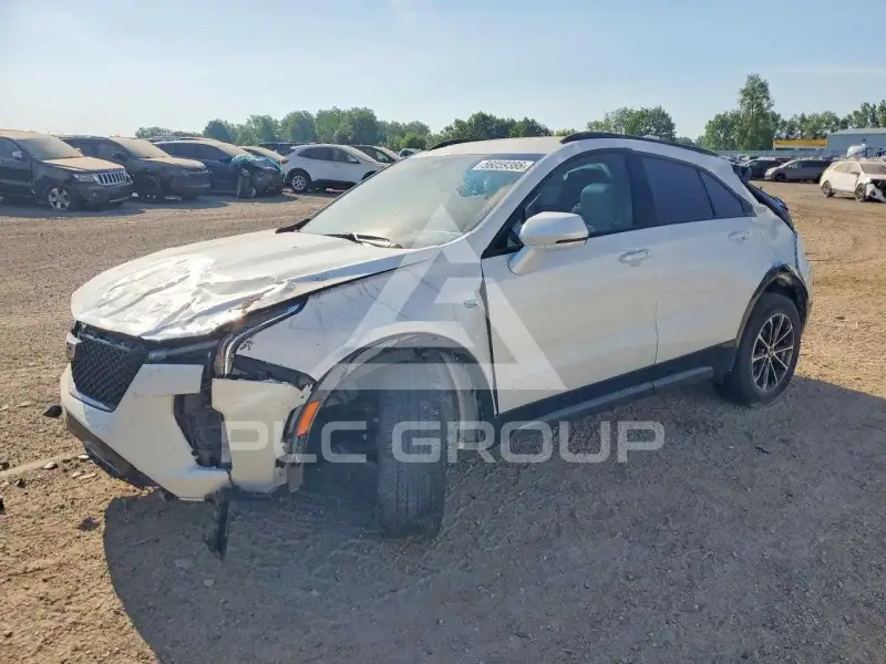 2024 Cadillac XT4 фото