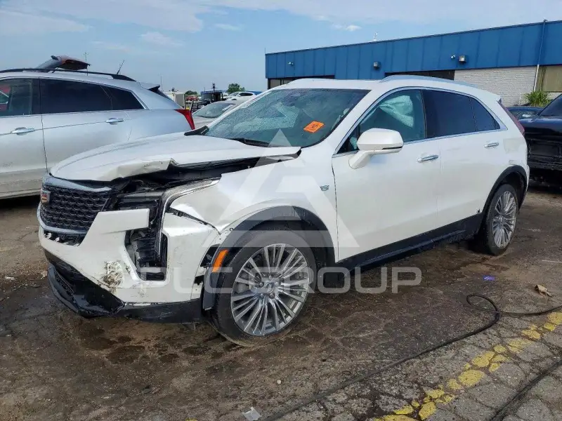 2024 Cadillac XT4 фото