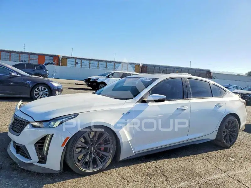 2024 Cadillac CT5 фото