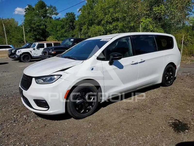 2024 Chrysler PACIFICA фото