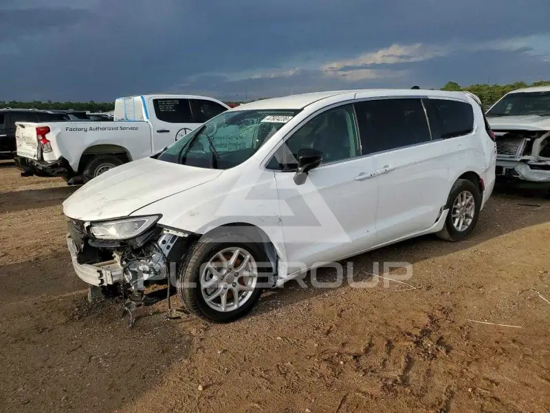 2024 Chrysler PACIFICA фото