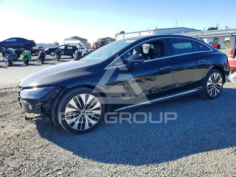 2024 Mercedes Benz EQE photo