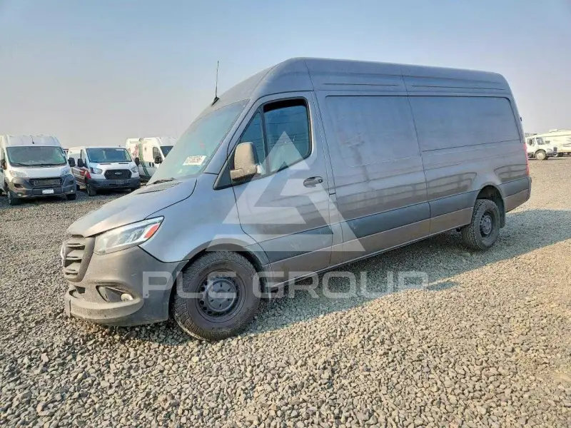 2024 Mercedes Benz Sprinter photo