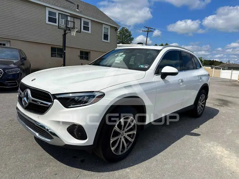 2024 Mercedes Benz GLC-Class photo