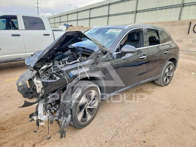 2024 Mercedes Benz GLC-Class photo