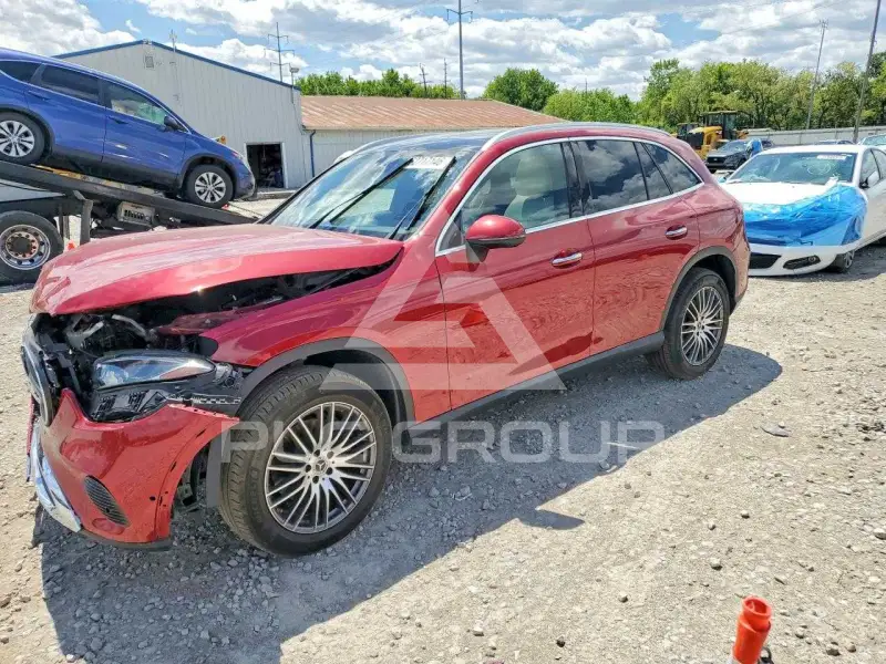 2024 Mercedes Benz GLC-Class photo