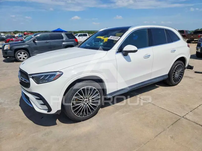 2024 Mercedes Benz GLC-Class фото