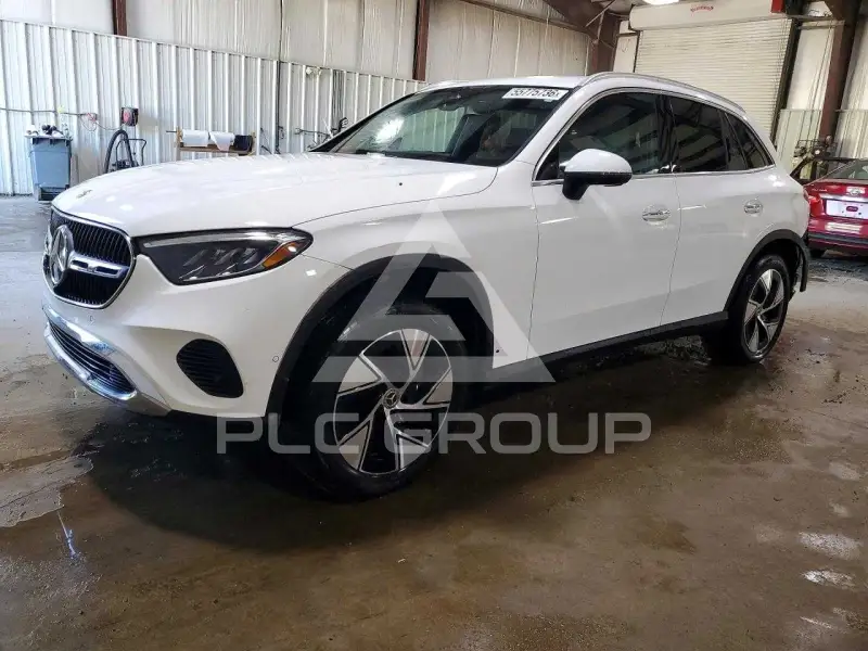 2024 Mercedes Benz GLC-Class photo