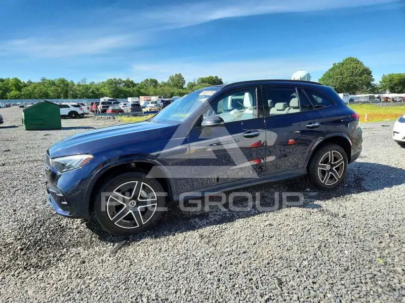 2024 Mercedes Benz GLC-Class photo