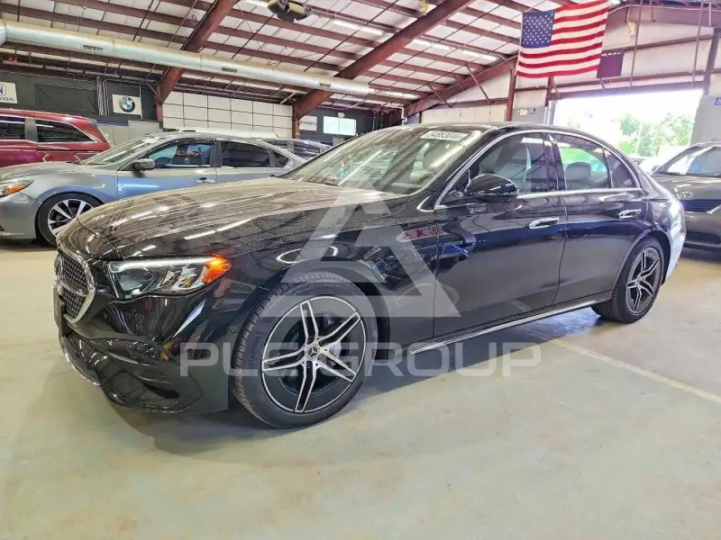2024 Mercedes Benz E-Class фото