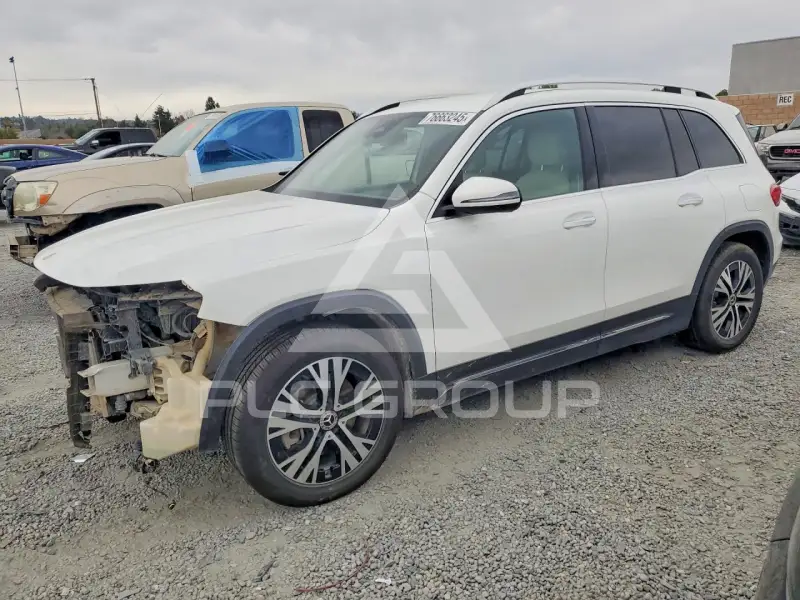 2024 Mercedes Benz GLB фото