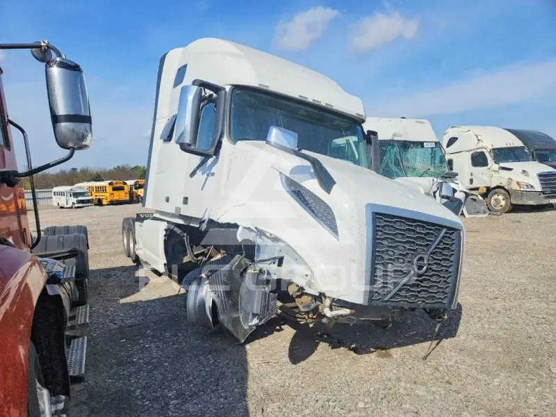 2024 Volvo VNL photo