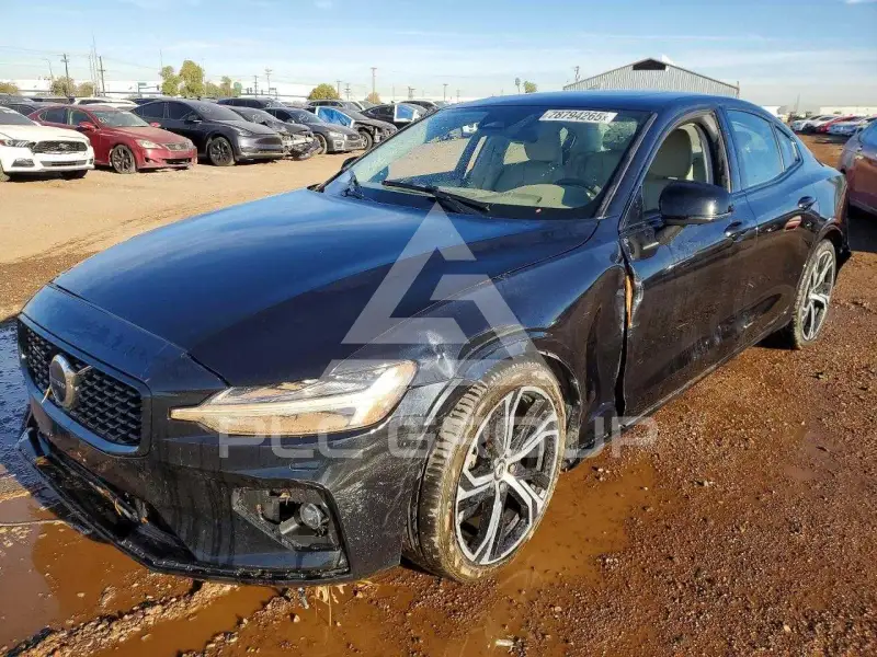 2024 Volvo S60 фото