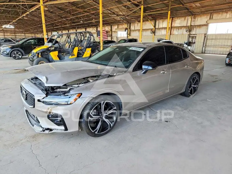 2024 Volvo S60 фото