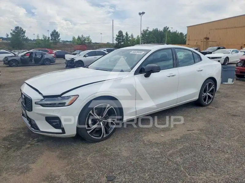 2024 Volvo S60 фото