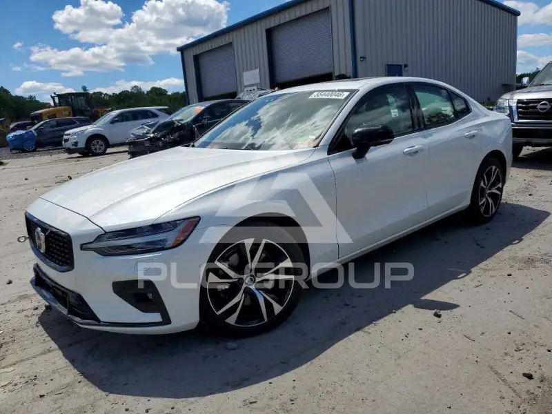2024 Volvo S60 фото