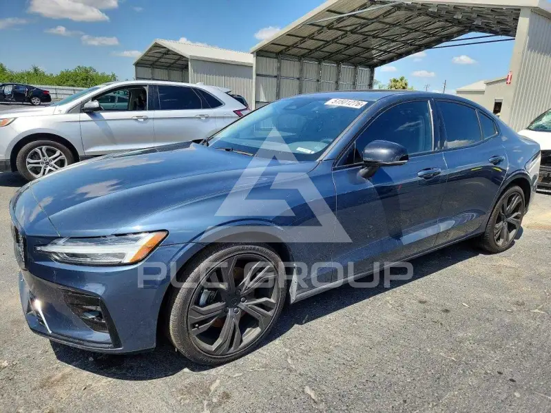 2024 Volvo S60 фото