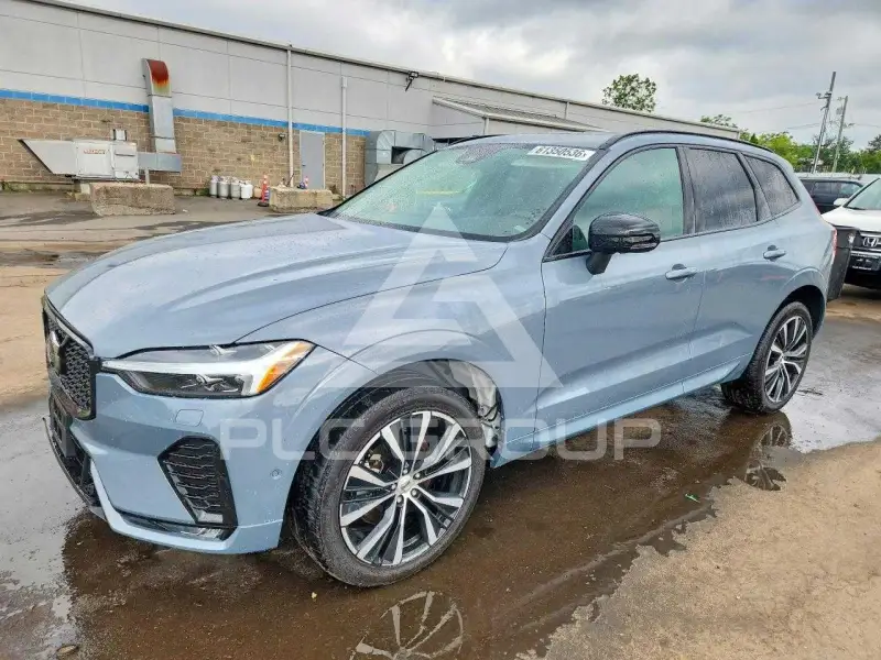 2024 Volvo XC60 photo
