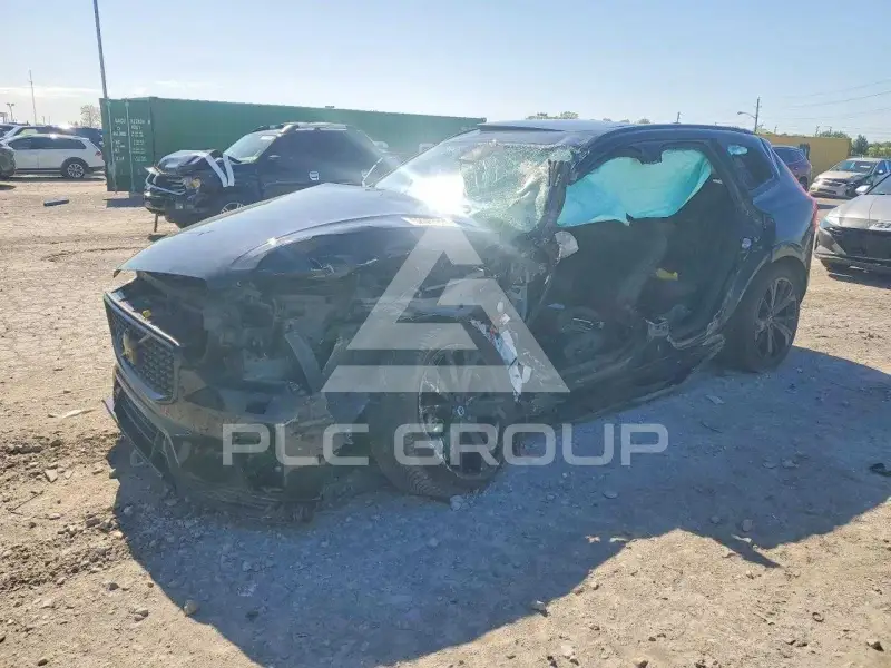 2024 Volvo XC60 фото