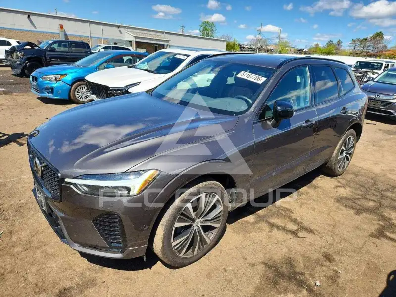 2024 Volvo XC60 photo