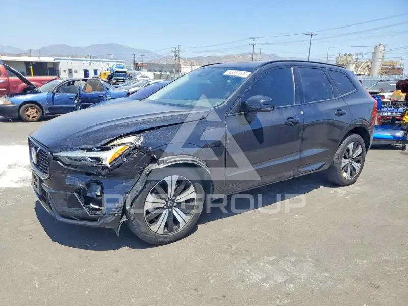2024 Volvo XC60 фото