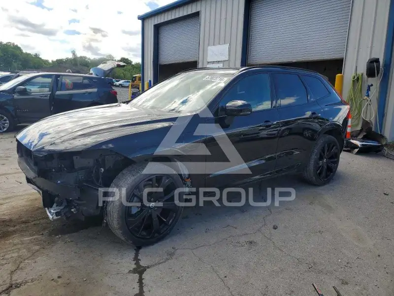 2024 Volvo XC60 фото