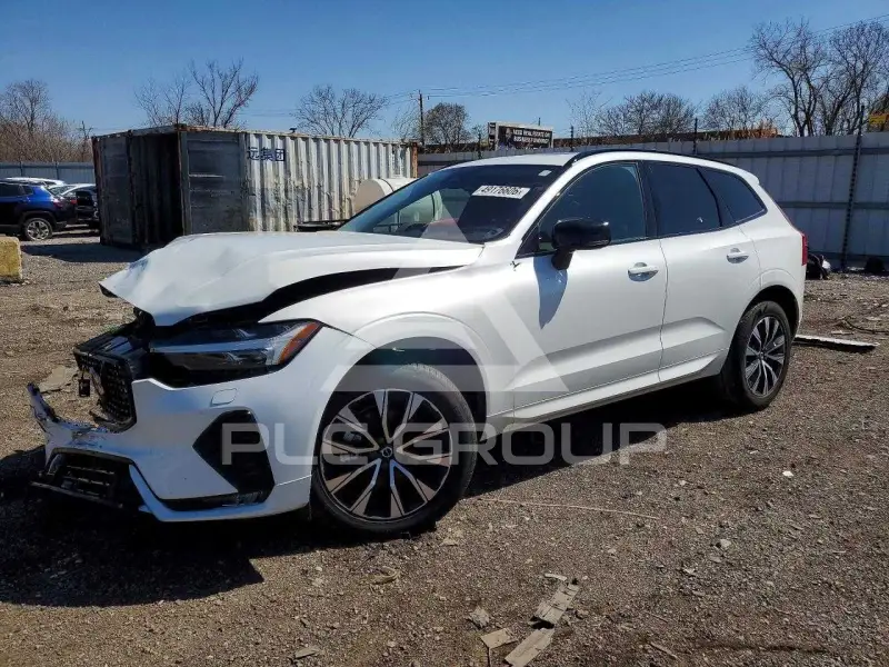 2024 Volvo XC60 photo