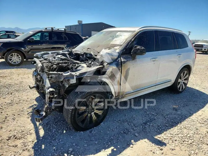 2024 Volvo XC90 фото