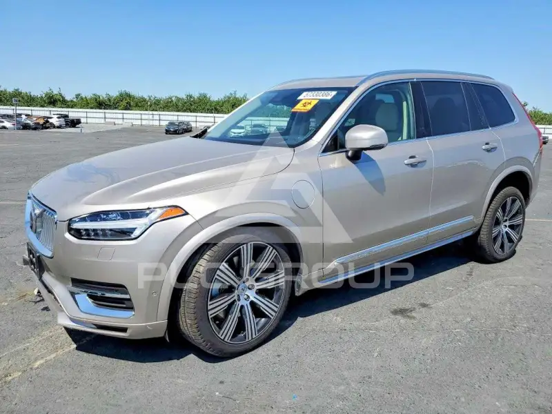 2024 Volvo XC90 фото