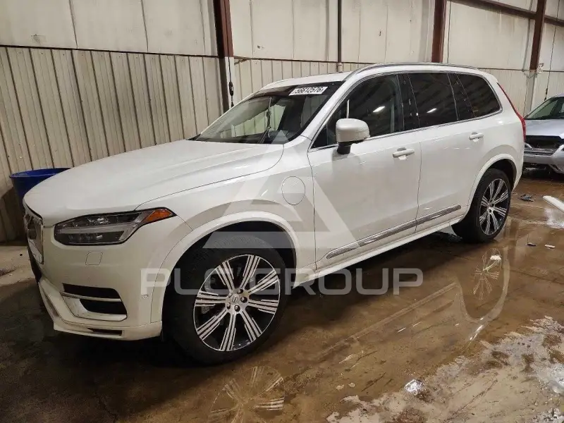 2024 Volvo XC90 фото