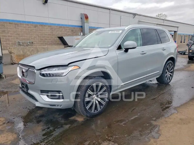 2024 Volvo XC90 photo