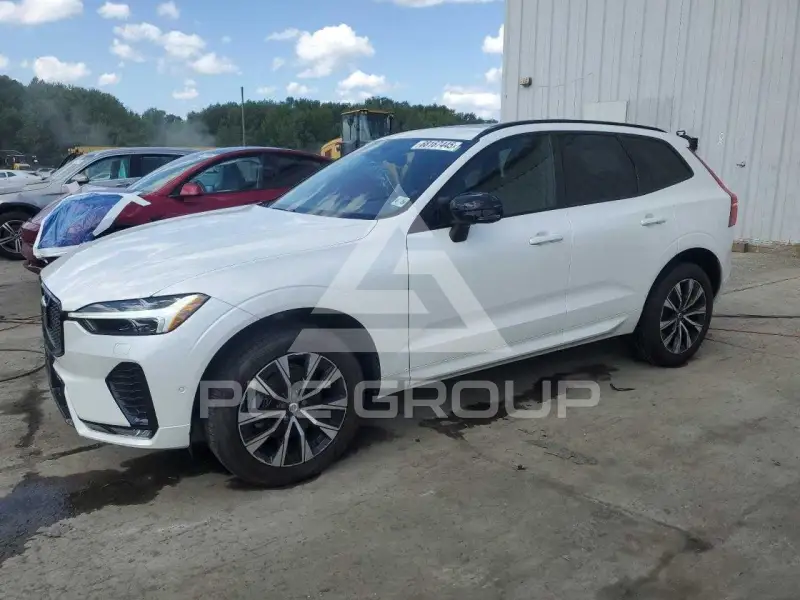 2024 Volvo XC60 photo
