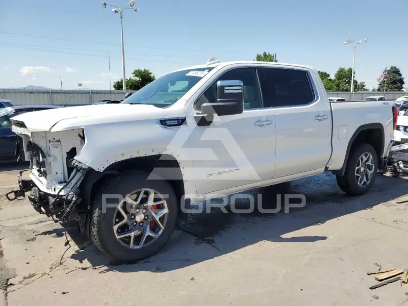 2024 GMC Sierra photo