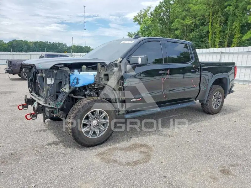 2024 GMC Sierra photo