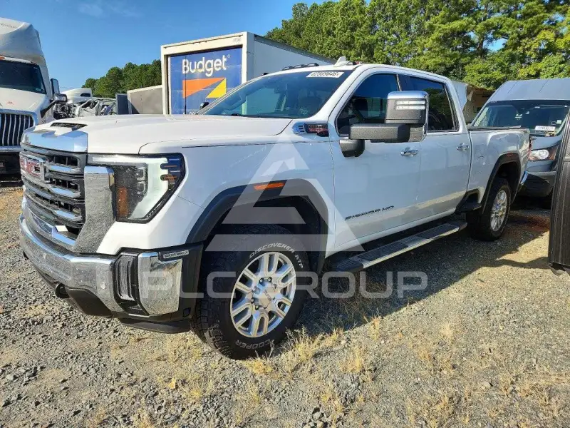 2024 GMC Sierra фото
